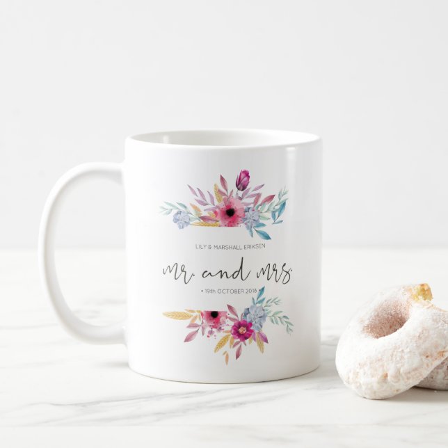 Caneca floral elegante do Sr. & da Sra. Casamento (Com Donut)