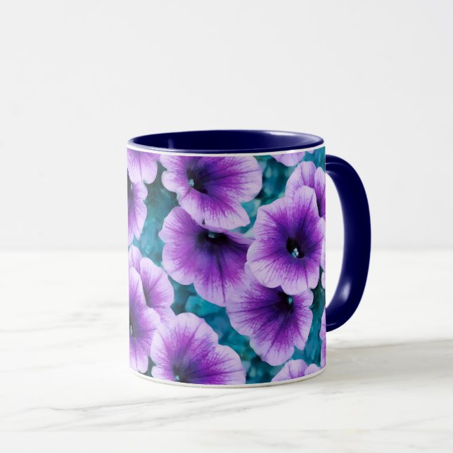 Caneca Flores de Petunia lavanda (Frente Esquerda)