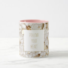 Caneca Flores Douradas Brancas de Lotus