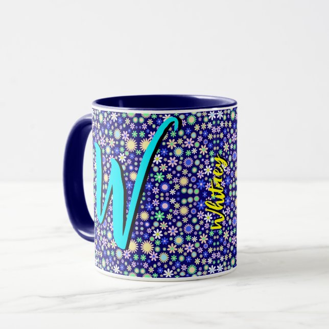 Caneca Flores estéticas com monograma floral em grão (Frente Esquerda)
