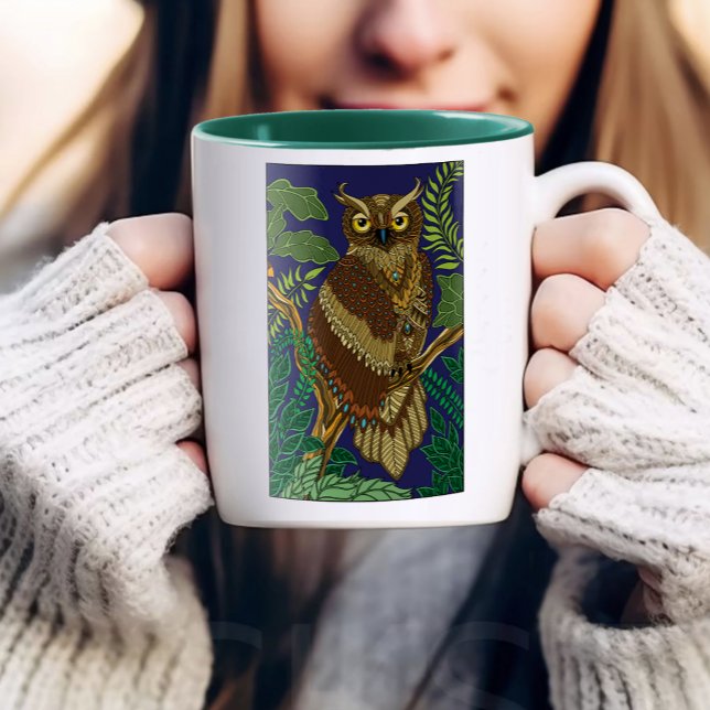 Caneca Folhas de Floresta Verde de Coruja (Criador carregado)