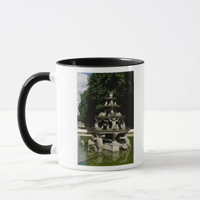 Caneca Fontaine de la Pyramide (Esquerda)