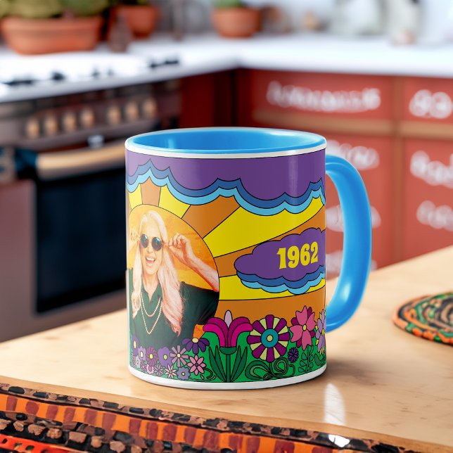 Caneca Foto Colorida de Aniversário de Hippie Infantil do (Criador carregado)