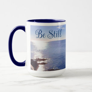 Caneca Foto de Bíblia do Oceano Azul Verse Conheça Deus