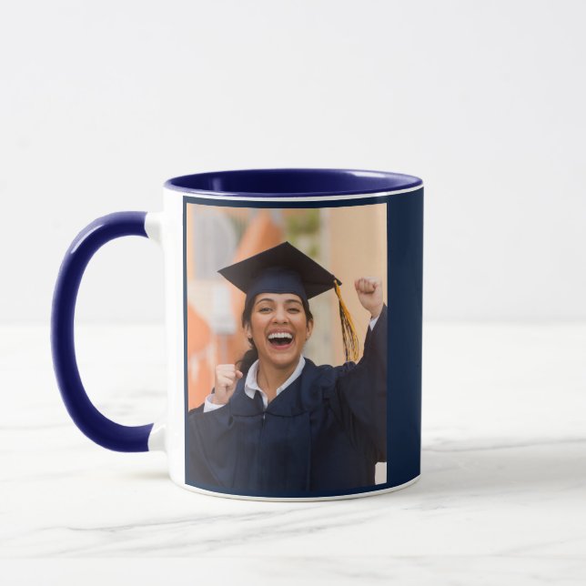 Caneca Foto de Recordação de Graduação 2026 (Esquerda)