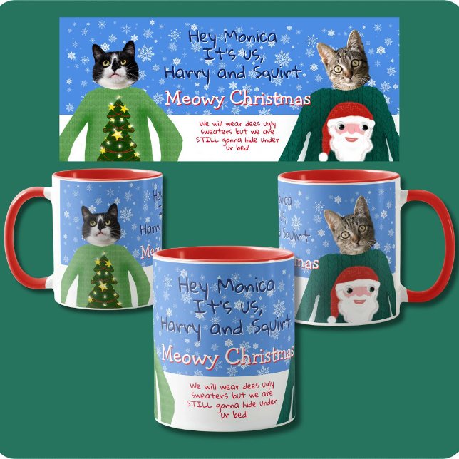 Caneca Foto personalizada de seus gatos em suéteres de Na (Add your cats faces to a cats in Ugly Christmas Sweaters mug. Personalized their manes and greeting )