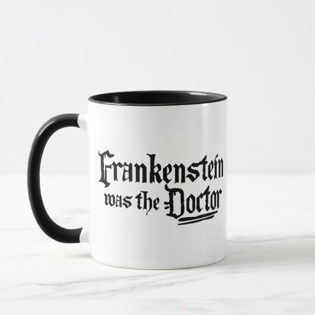 Caneca Frankenstein Era O Médico (Esquerda)