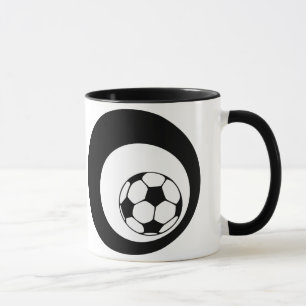 Caneca futebol. círculos pretos.