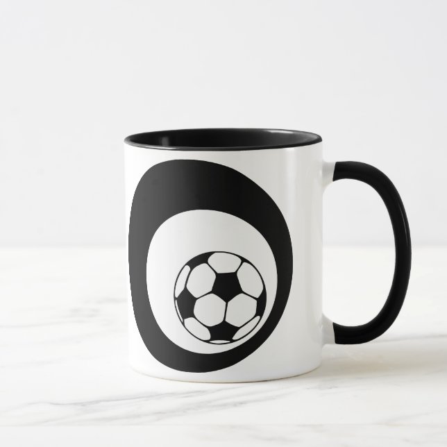 Caneca futebol. círculos pretos. (Direita)