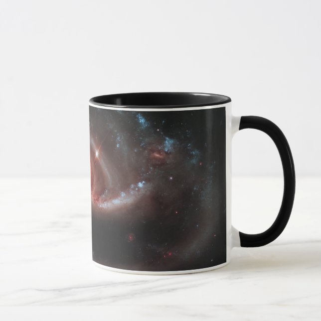 Caneca Galáxias de interação do Arp 273 (telescópio de (Direita)