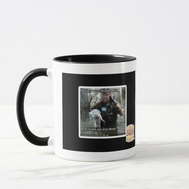 Caneca Gato e arma molhados (Esquerda)