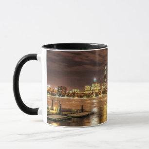 Caneca Gelo derretido parcialmente em Charles River em