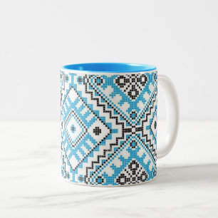 Caneca geométrica azul do bordado de Vyshyvanka do