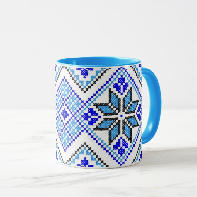 Caneca geométrica azul do bordado de Vyshyvanka do (Frente Esquerda)