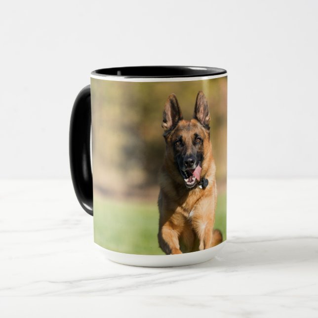 Caneca German shepherd em execução (Frente Esquerda)