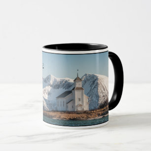 Caneca Gimsoy Church Lofoten Noruega