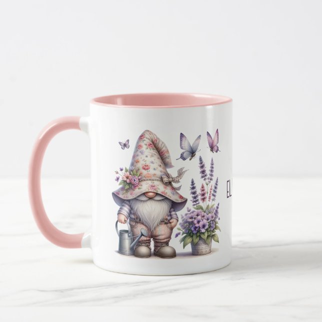 Caneca Gnomo Monograma Flores Rosa Roxo Borboletas (Esquerda)