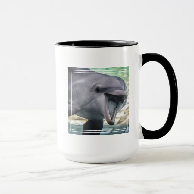 Caneca Golfinho das imagens | de Getty (Direita)