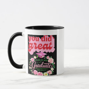 Caneca Graduada da Turma de 2026 Ela Conseguiu Rosa Flora