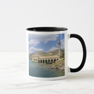 Caneca Halfeti Merkez Camii (Mesquita Central)
