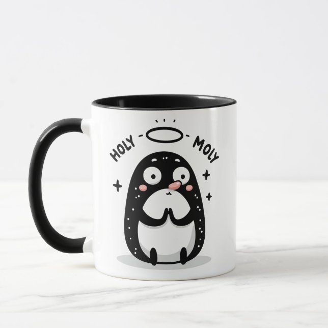 Caneca Holy Moly Cute Praying Mole Mug – Funny Animal Pun (Esquerda)