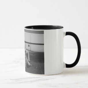 Caneca Homem em uma câmara de visita
