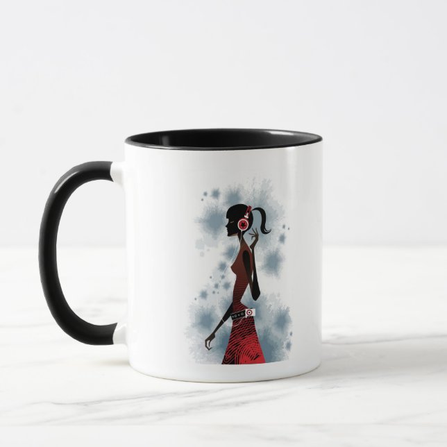 Caneca Ideia lateral da música de escuta da mulher (Esquerda)