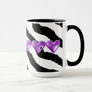 Caneca Impressão de Pelo de Zebra com Corações