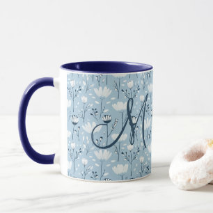 Caneca Inicial Monograma Boho Azul Branco Florais Tendênc