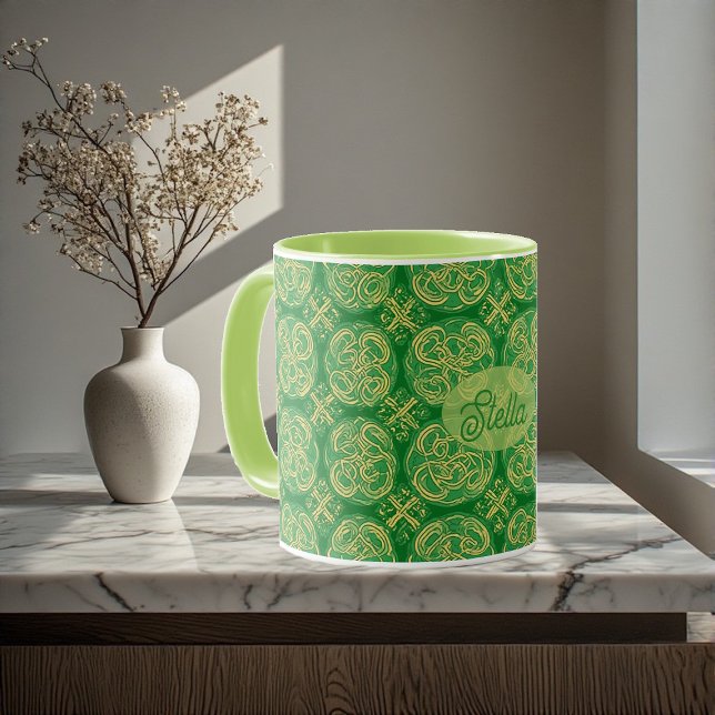 Caneca Irish Shamrock Green Abstract Celtic Knot Inspired (Irish Shamrock Green Abstract Celtic Knot Inspired Mug)