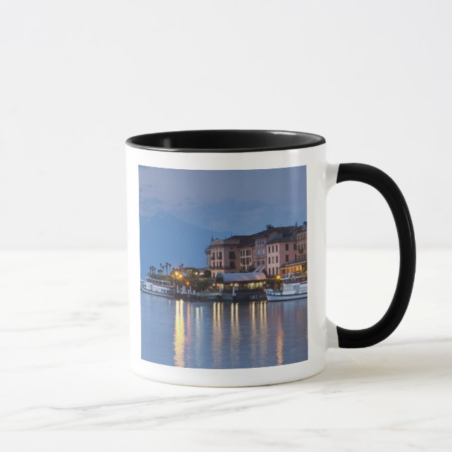 Caneca Itália, Como Province, Bellagio. Vista de cidade, (Direita)