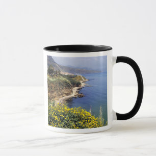 Caneca Itália, Sicília. A costa norte da Sicília na