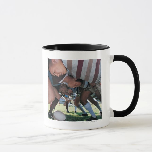 Caneca Jogadores da união do rugby em um scrum (Direita)