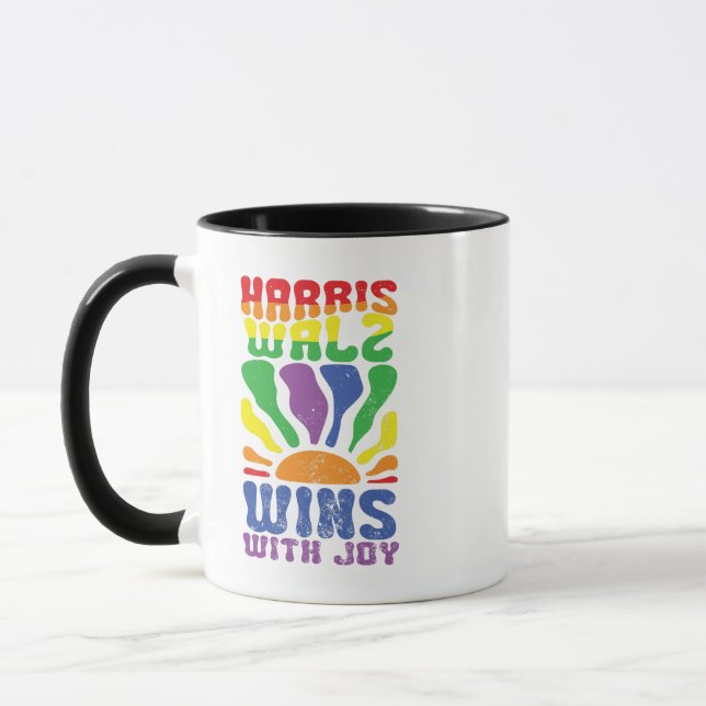 Caneca Kamala ganha com alegria Retro Boho Harris Walz LG (Esquerda)