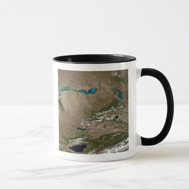 Caneca Lago Balkhash no leste do Cazaquistão (Direita)