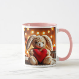 Caneca Lapin en peluche mignon avec un cœur rouge.