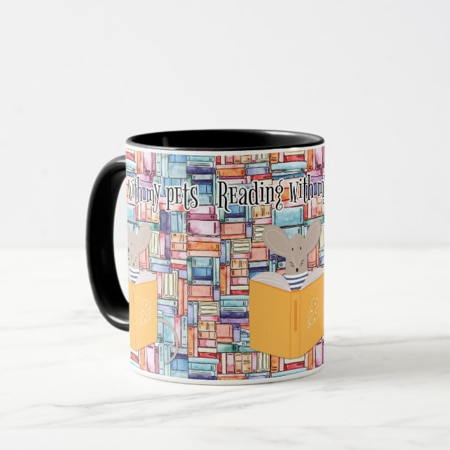 Caneca Leitura de Livro com Pets (Frente Esquerda)