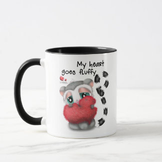 Caneca Lêmure Desenhado à Mão Segurando um Grande Coração