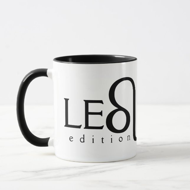 Caneca Leo Edition com o símbolo Mug (Esquerda)