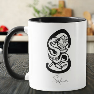 Caneca Letra S Monograma Preto – Cobra & Flor Minimalis