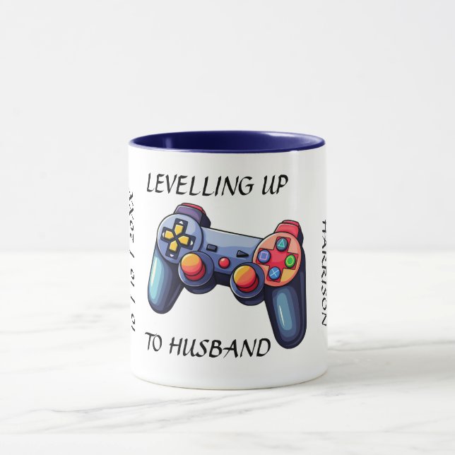 Caneca Levantando para o marido, recém-casado Presente no (Centro)