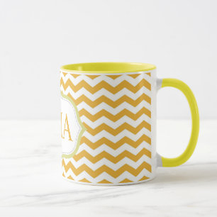 Caneca listras de chevron douradas modernas iniciais mono