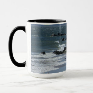 Caneca Longo inverno caminha na praia