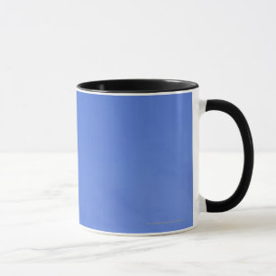 Caneca Lua brilhantemente iluminada, silhueta de árvores