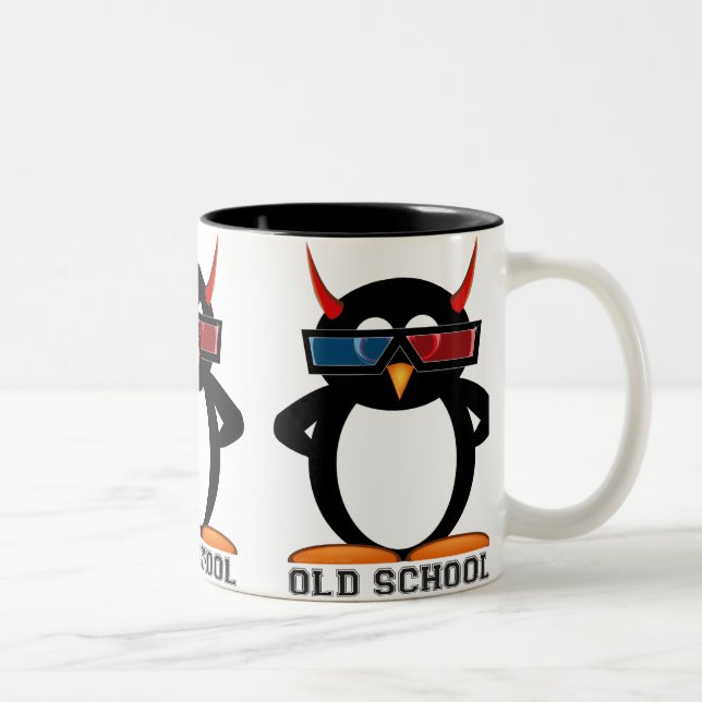 Caneca má da velha escola 3D de Penguin™ (Direita)