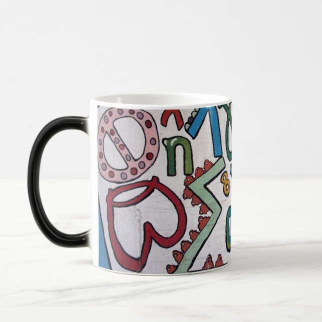 Caneca Mágica Alphabet Mug Colorida (Esquerda)