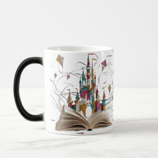 Caneca Mágica Arte de Página de Livro Caprichosa Revelada pelo C