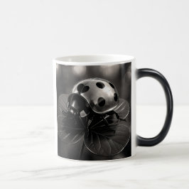 Caneca Mágica Coccinelle 3D métal 