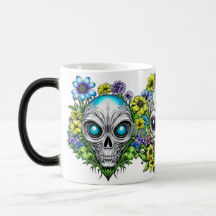 Caneca Mágica Crânios e Flores de Alienígenas Extraterrestres