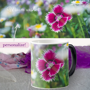 Caneca Mágica Cravo rosa com margaridas
